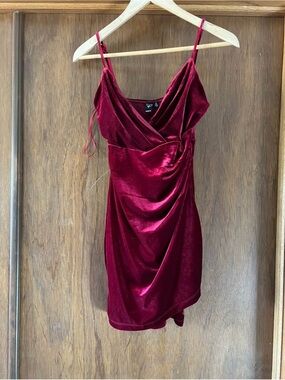 Windsor Velvet Wrap Mini Dress - Burgundy